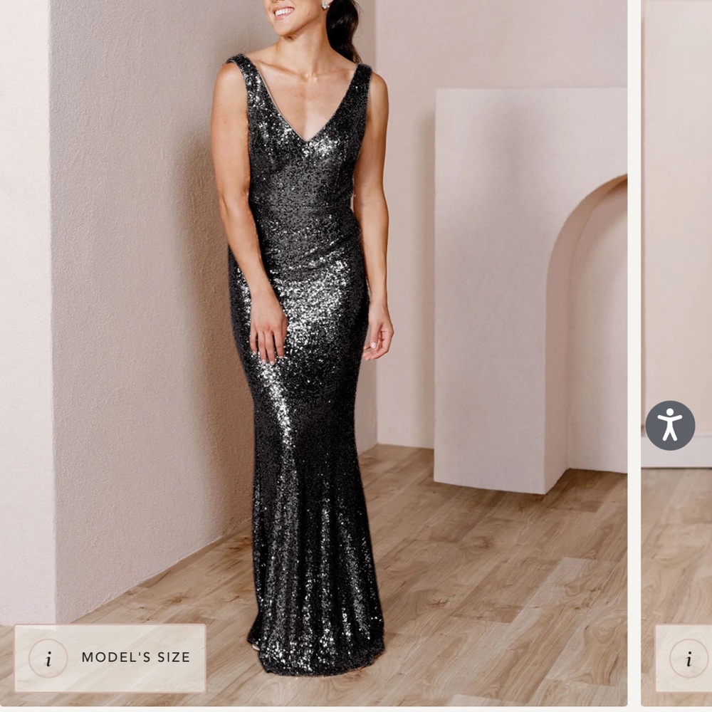 BRAND NEW NEVER WORN GORGEOUS REVELRY DRESS